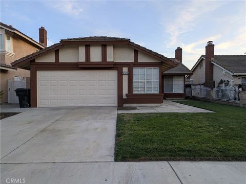 Photo of 14733 Westward Dr, Fontana, CA 92337 (MLS # CV26089762)