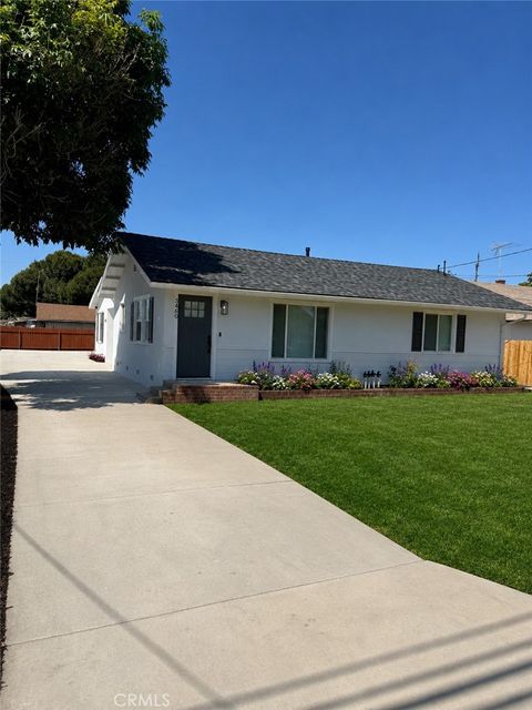 Photo of 3460 Washington ST, Riverside, CA 92504 (MLS # IV26101972)