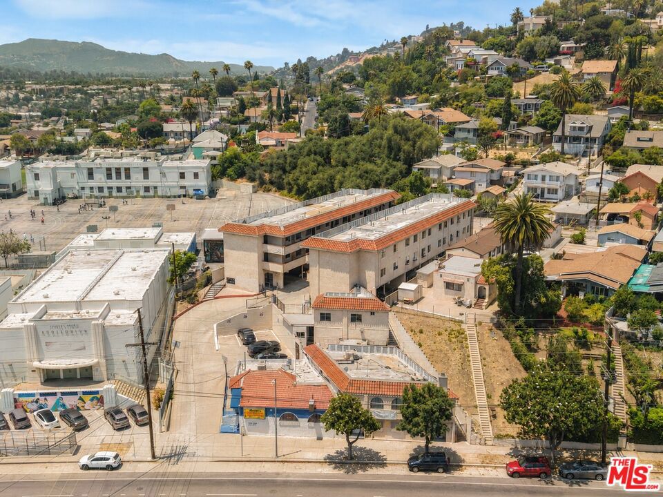 3405 N Figueroa Street