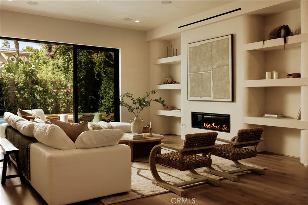 13853 Chandler