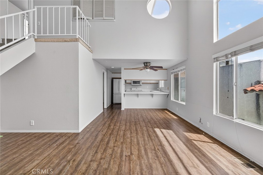 237 Avenida Montalvo B