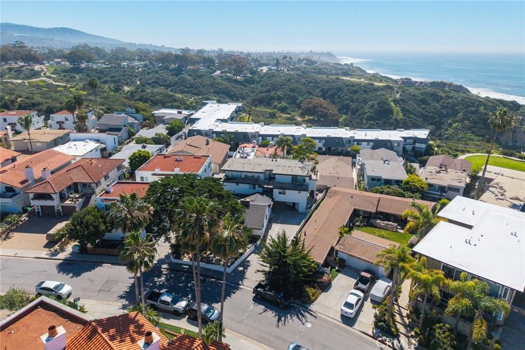 Photo of 237 Avenida Montalvo #B, San Clemente, CA 92672 (MLS # LG26061757)