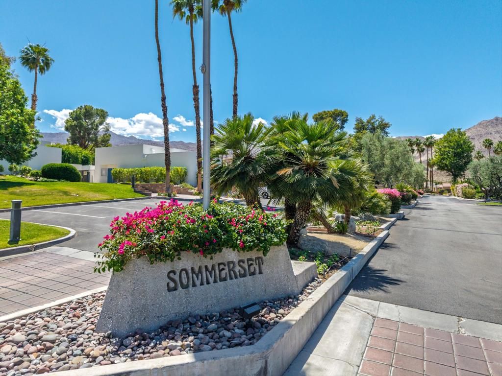 Photo of 72418 Sommerset Drive, Palm Desert, CA 92260 (MLS # 219135572DA)