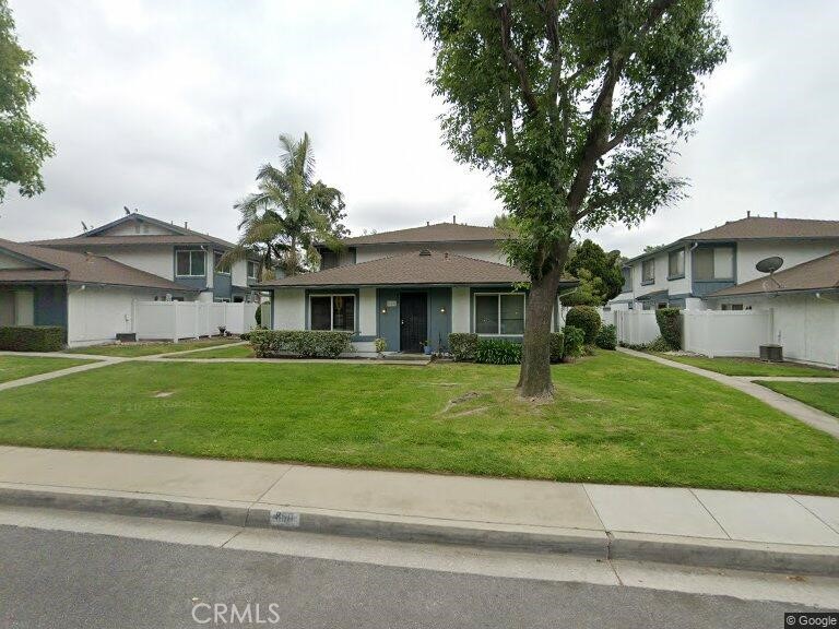 Street-facing corner unit directly across from Azusa Greens Golf Course with mountain views and plenty of upside. Located in North Azusa, this one's all about location and potential. It could use some cosmetic updates, but the price already reflects that—perfect for someone looking to make it their own without overpaying upfront.
Great bones, attached garage, and private patio space. Whether you're looking for a solid place to live or a smart investment, this unit gives you room to add value in one of Azusa's most desirable pockets.
Hard to beat the view, the neighborhood, or the price. Just needs the right buyer to bring it to life.