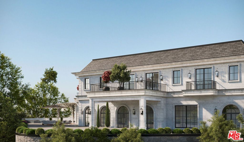 Photo of 501 Woodruff Avenue, Los Angeles, CA 90024 (MLS # 26647363)