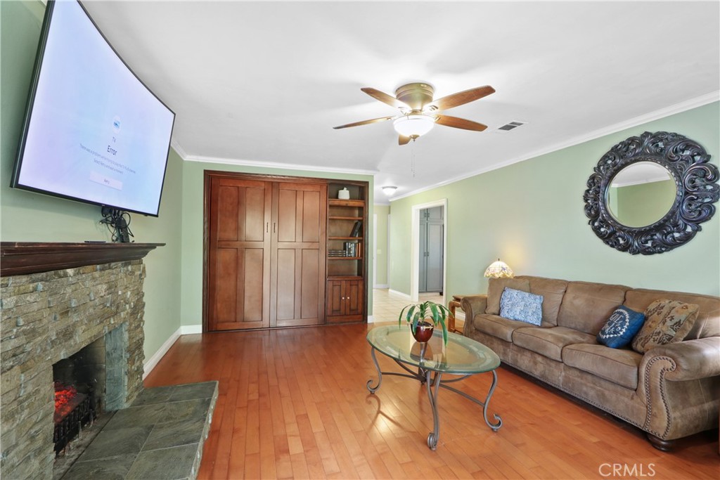 3927 Bedford