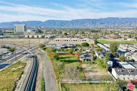 Photo of 125 Julia Street, San Bernardino, CA 92408 (MLS # 26664261)