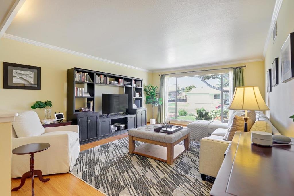587 Cambridge Drive