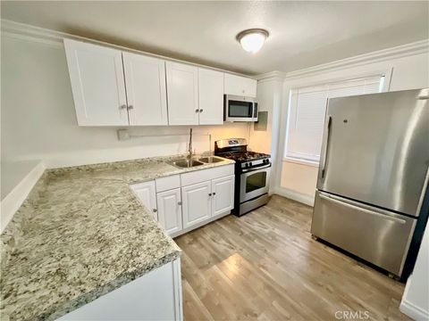 Photo of 111 B S Riverside Ave, Rialto, CA 92376 (MLS # CV25240773)