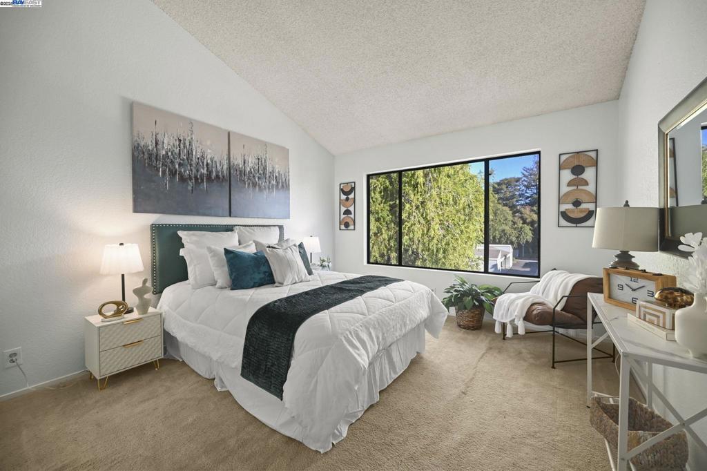 MEADOWBROOK - Residential