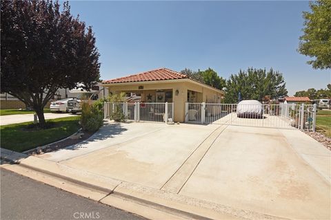 Photo of 11620 Ridgemark Road, Apple Valley, CA 92308 (MLS # CV25182101)