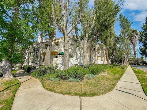 Photo of 5420 Sylmar Avenue #118, Sherman Oaks, CA 91401 (MLS # SR26064297)