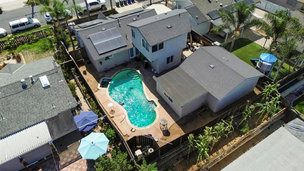 826 Ellen Lane