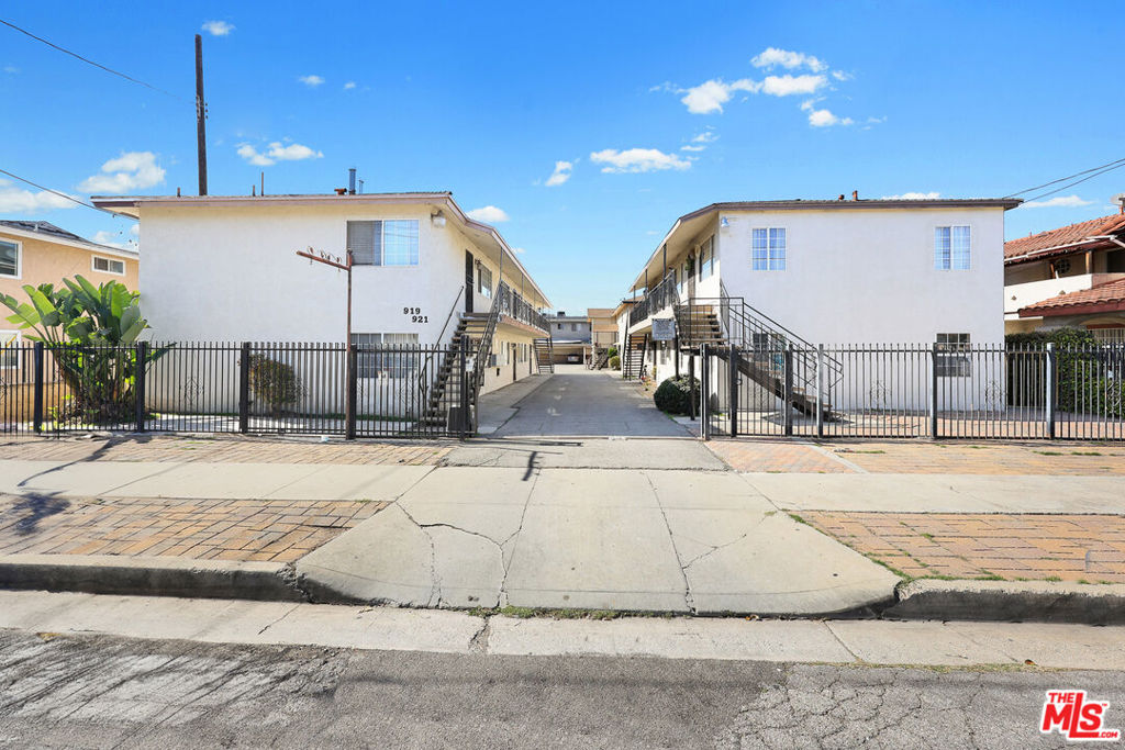919 Carob Way