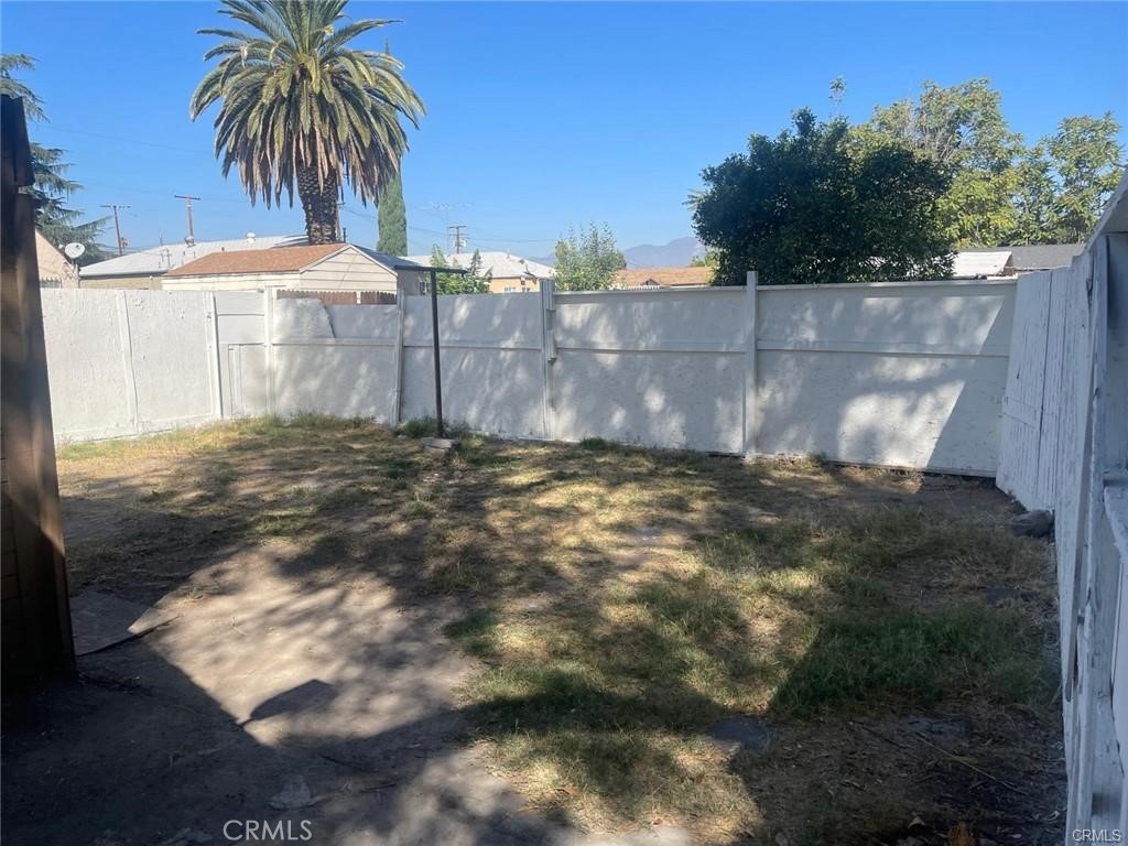 1064 Acacia Avenue