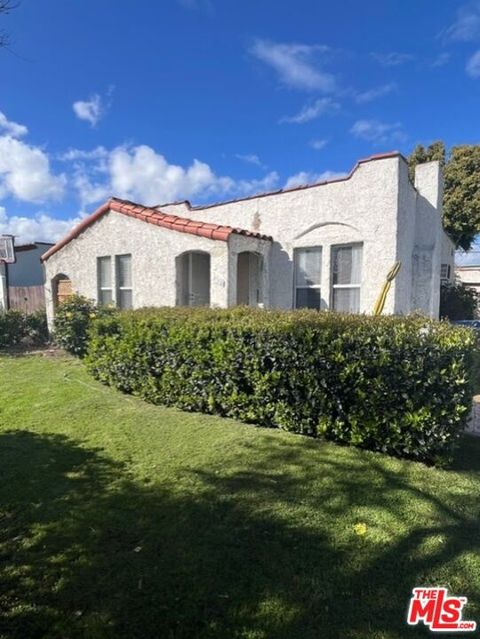 Photo of 4354 Coolidge Avenue, Los Angeles, CA 90066 (MLS # 26658109)