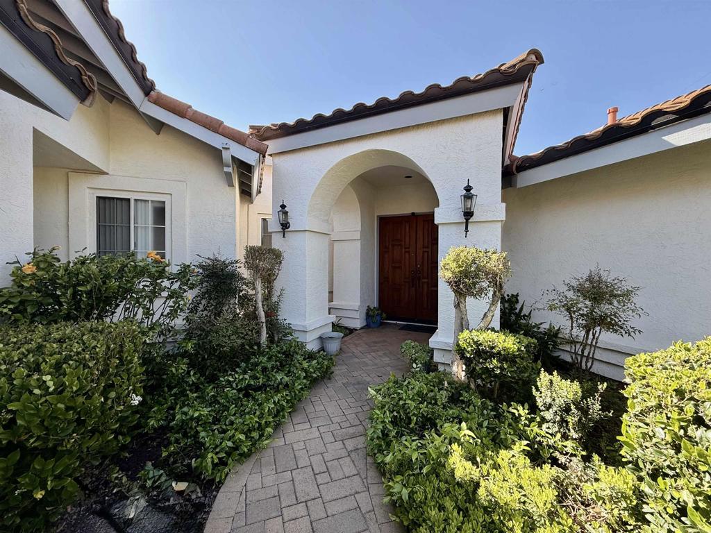 13807 Lake Poway Road Road