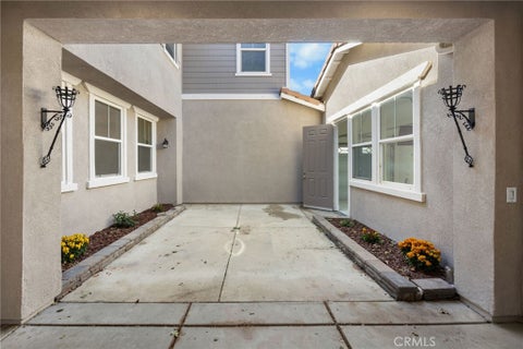 Tiny photo for 14119 Emmerglen Way, Eastvale, CA 92880 (MLS # PW26231288)