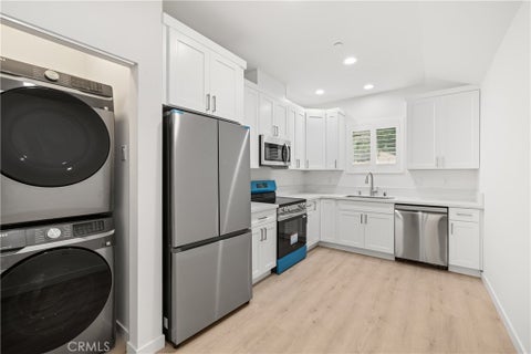 Photo of 15030 Hesby Street, Sherman Oaks, CA 91403 (MLS # SR26186191)