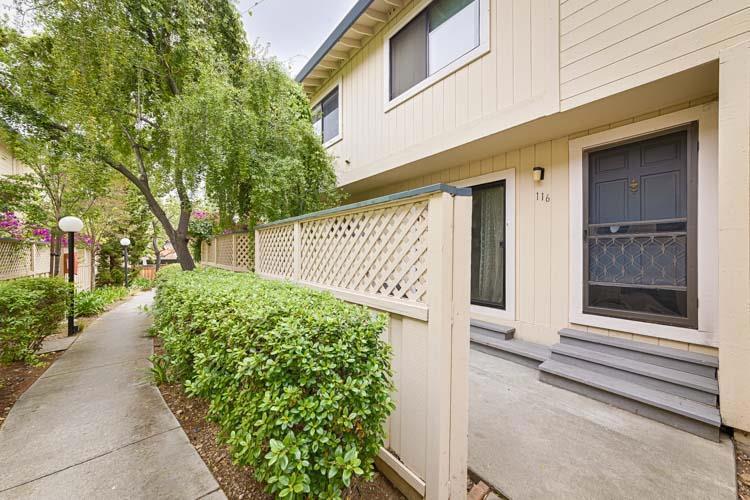 Experience spacious and stylish living in this beautifully updated 2-bedroom, 2.5-bath home featuring: Recently remodeled full bathrooms New flooring throughout the living spaces A separate formal dining room Spacious living room ideal for entertaining or relaxing A private, landscaped yard perfect for mornings, BBQs, or gardening Your dream layout awaitsample space, fresh finishes, and a tranquil outdoor area. Dont miss out on this exceptional opportunity!