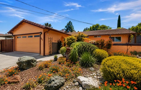 Photo of 501 7th Street, San Juan Bautista, CA 95045 (MLS # ML82052640)