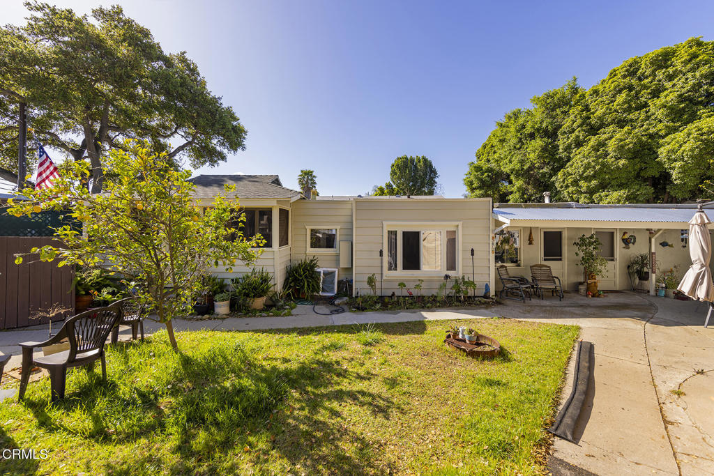 279 N Lomita Avenue