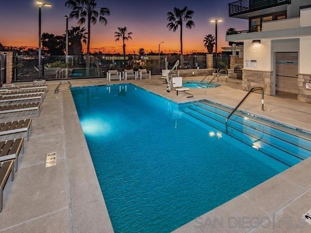 1558 Vista Del Mar Way 3