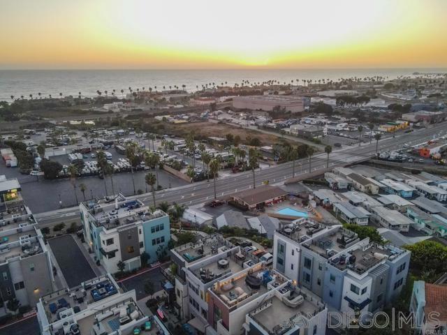 1558 Vista Del Mar Way 3