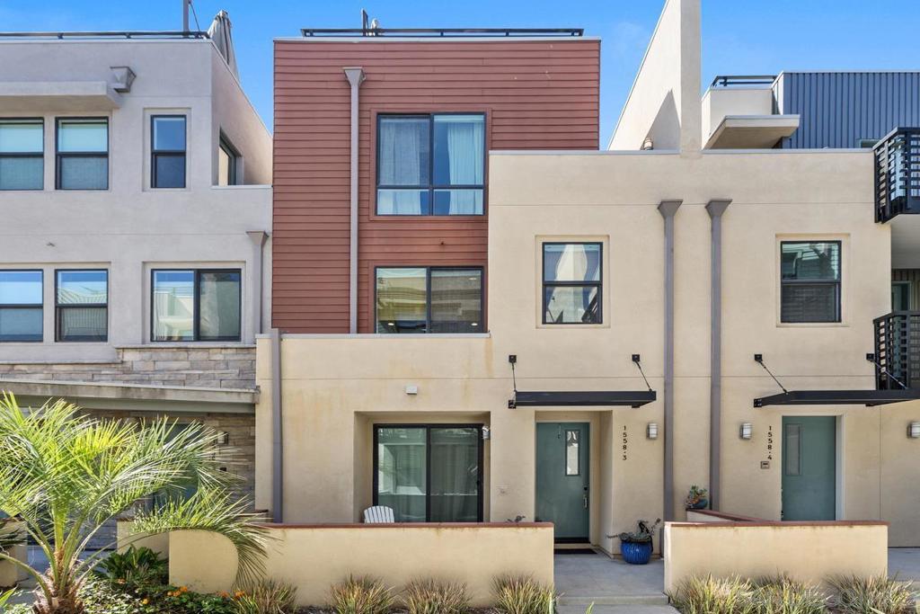 1558 Vista Del Mar Way 3