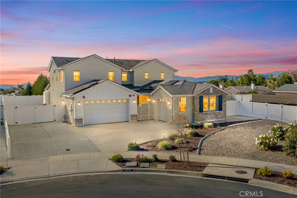 Photo of 35824 Rebecca Rd, Yucaipa, CA 92399 (MLS # IV26022840)