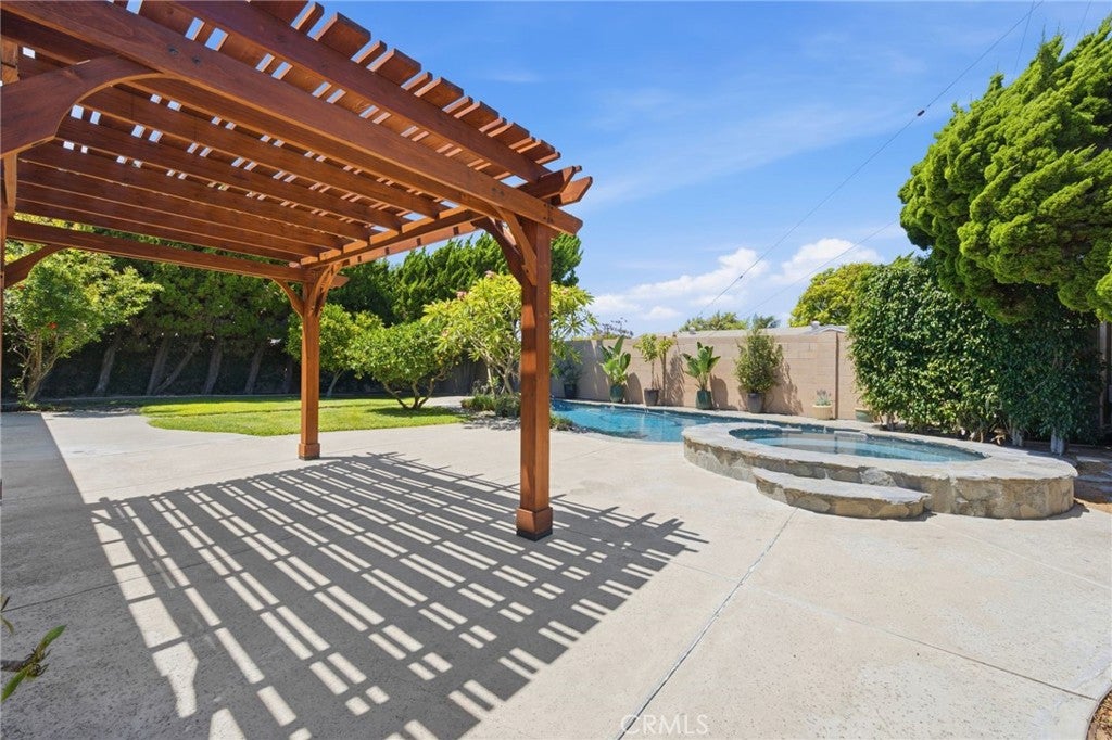 5051 Sisson Drive, Huntington Beach CA 92649 - Photo 19