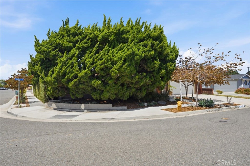 5051 Sisson Drive, Huntington Beach CA 92649 - Photo 33