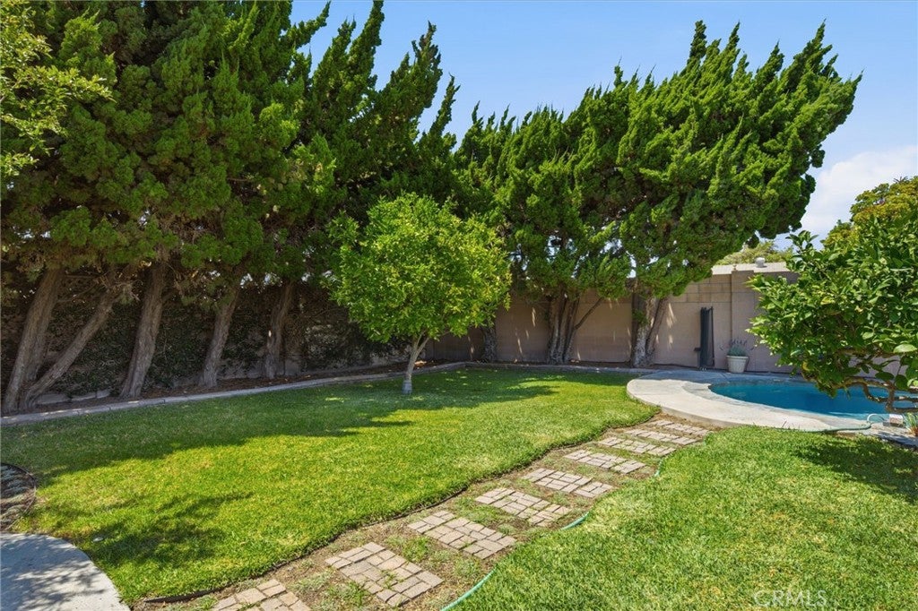 5051 Sisson Drive, Huntington Beach CA 92649 - Photo 20