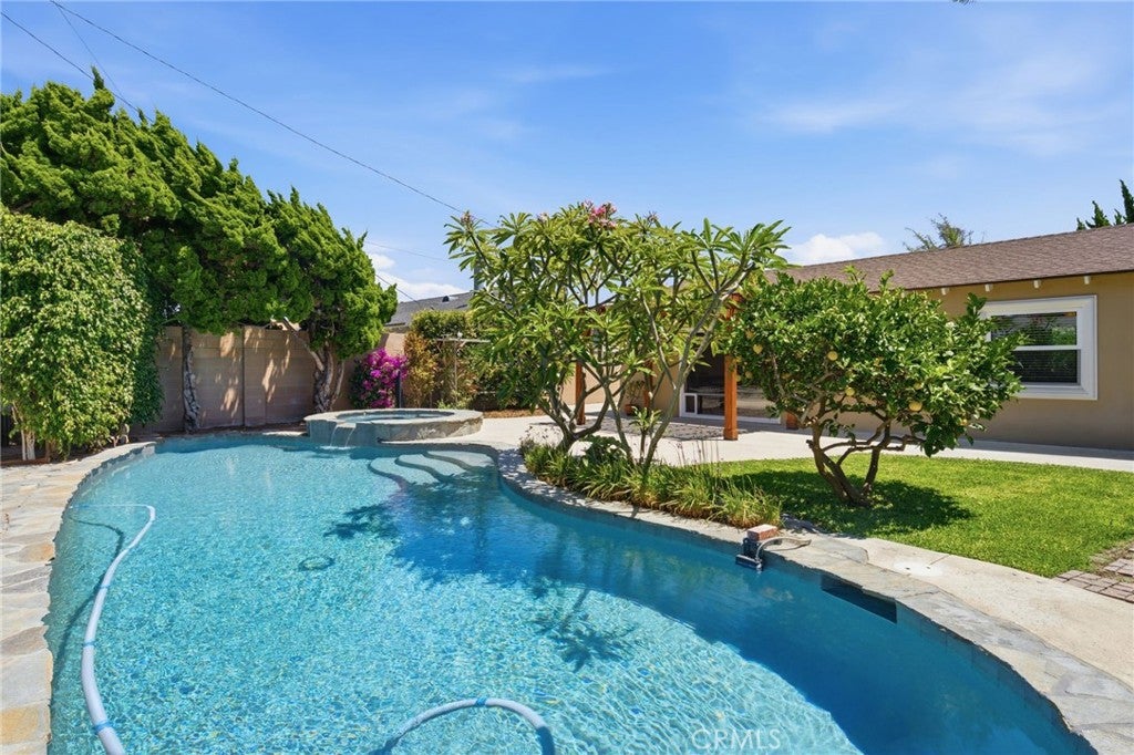 5051 Sisson Drive, Huntington Beach CA 92649 - Photo 15