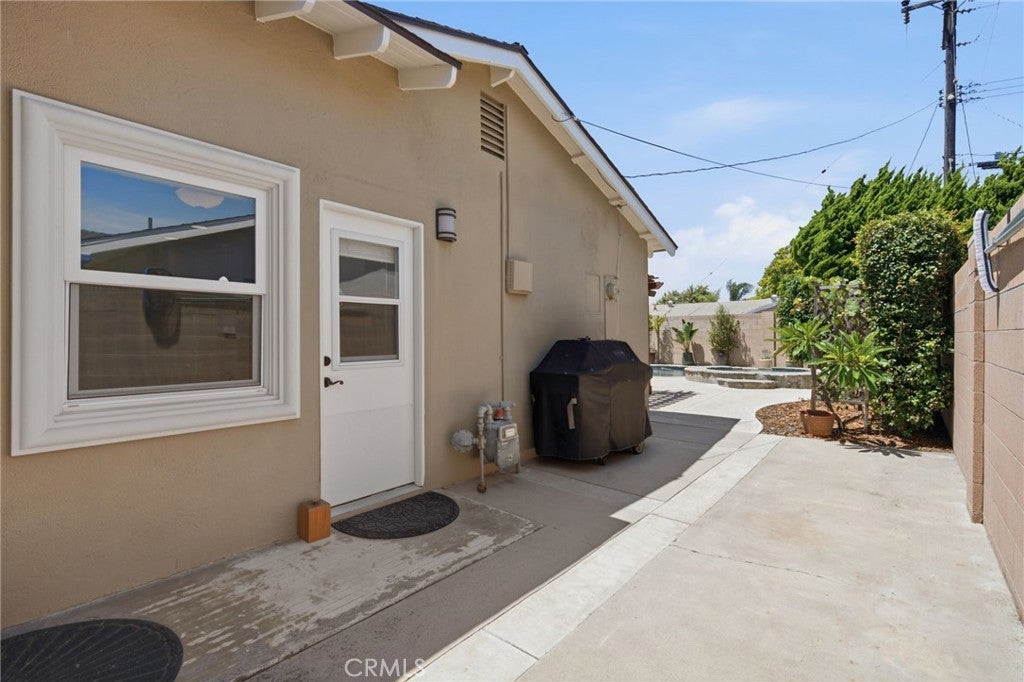 5051 Sisson Drive, Huntington Beach CA 92649 - Photo 22