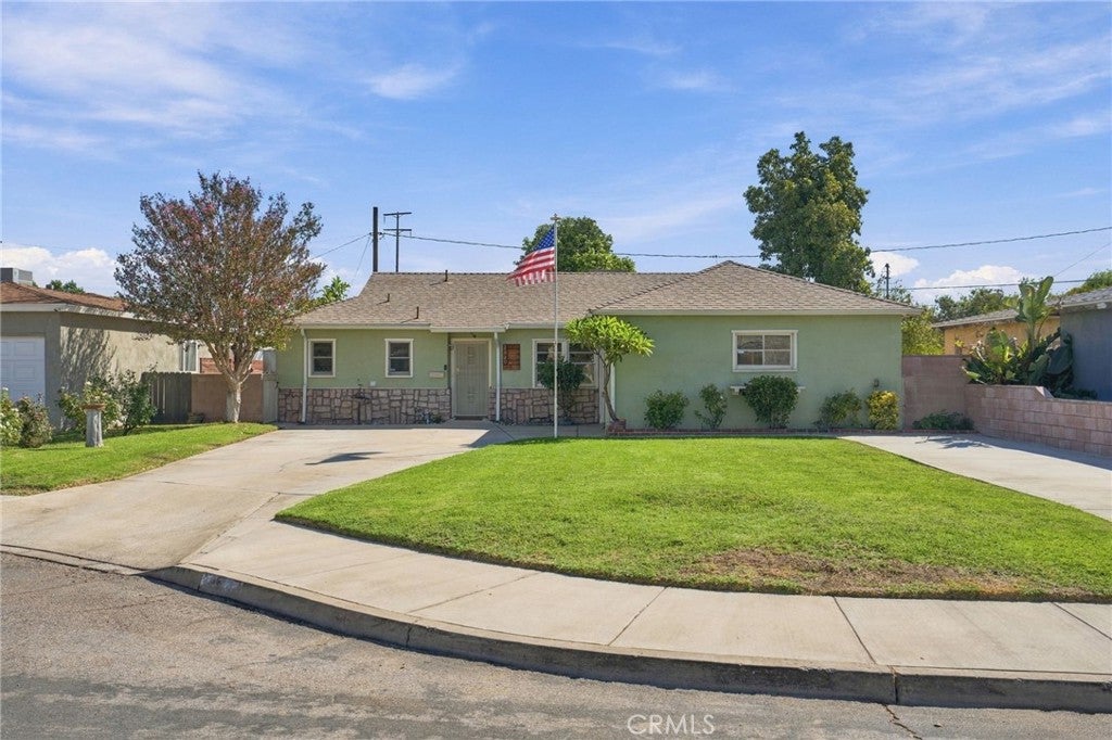 1420 Tejon Avenue