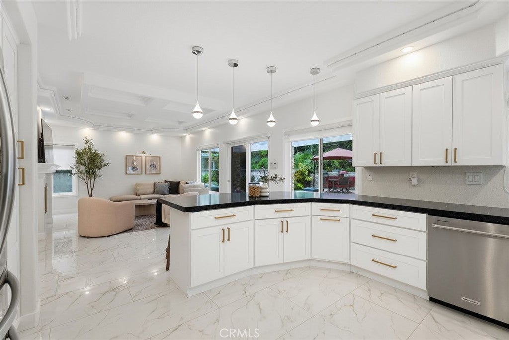 13 Somerset, Rancho Santa Margarita CA 92679 - Photo 9