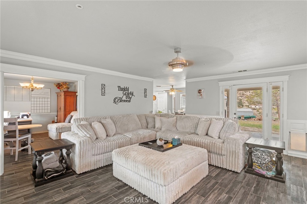 8221 Green Road