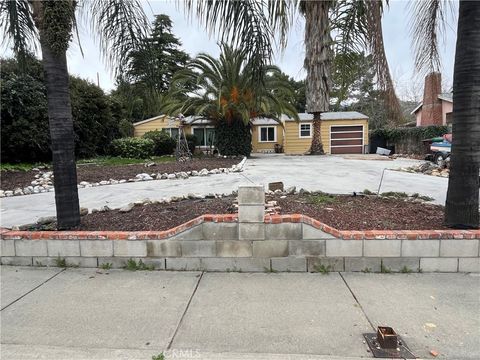 339 W Wilson Banning CA 92220
