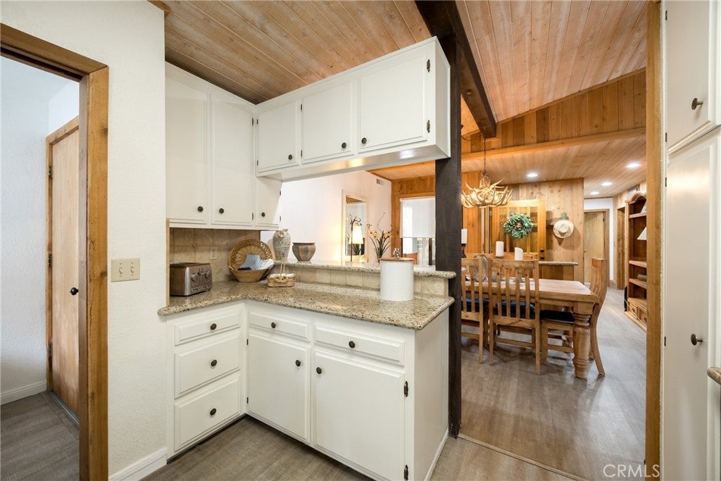 824 Mountain Lane