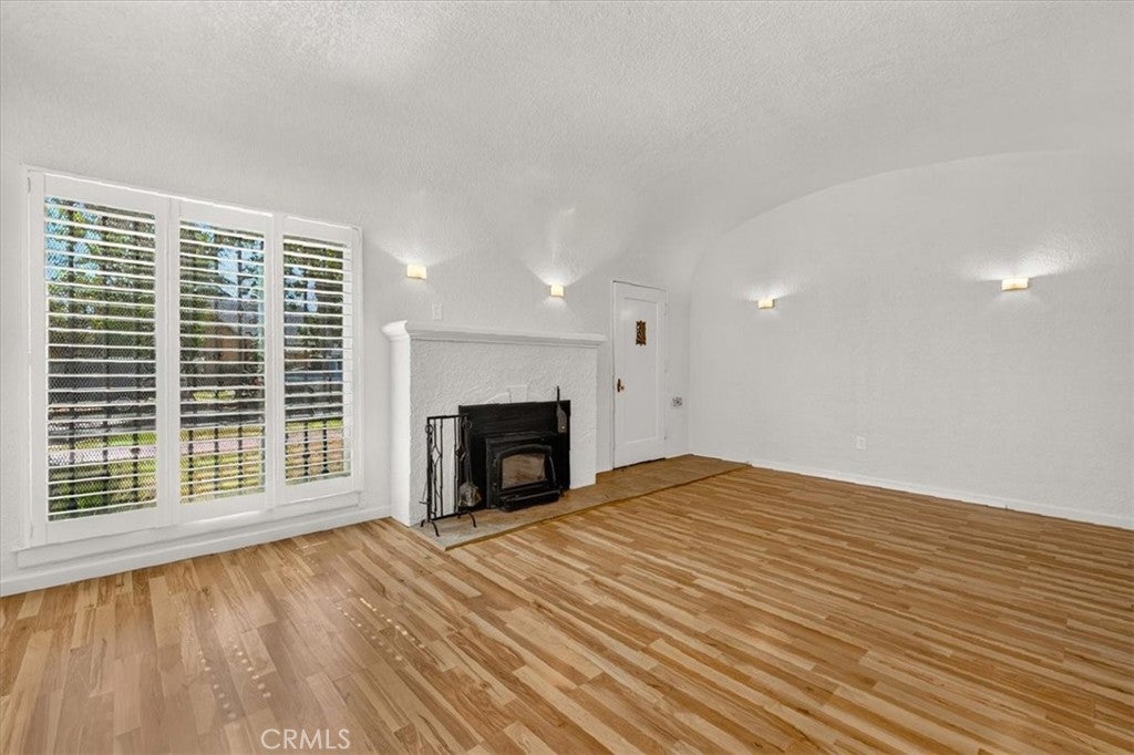 256 N Sierra Vista