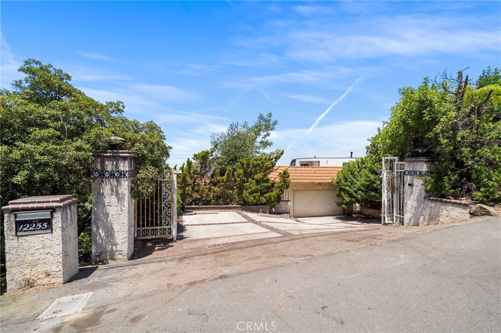 12255 Vista Panorama