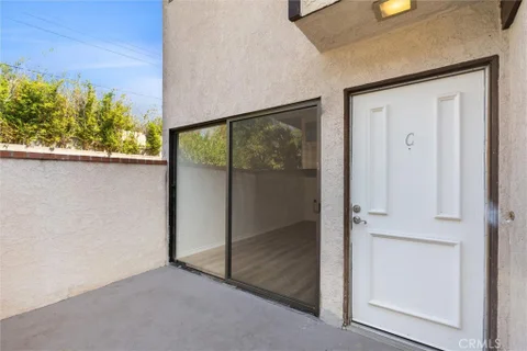 MLS: OC26213415
