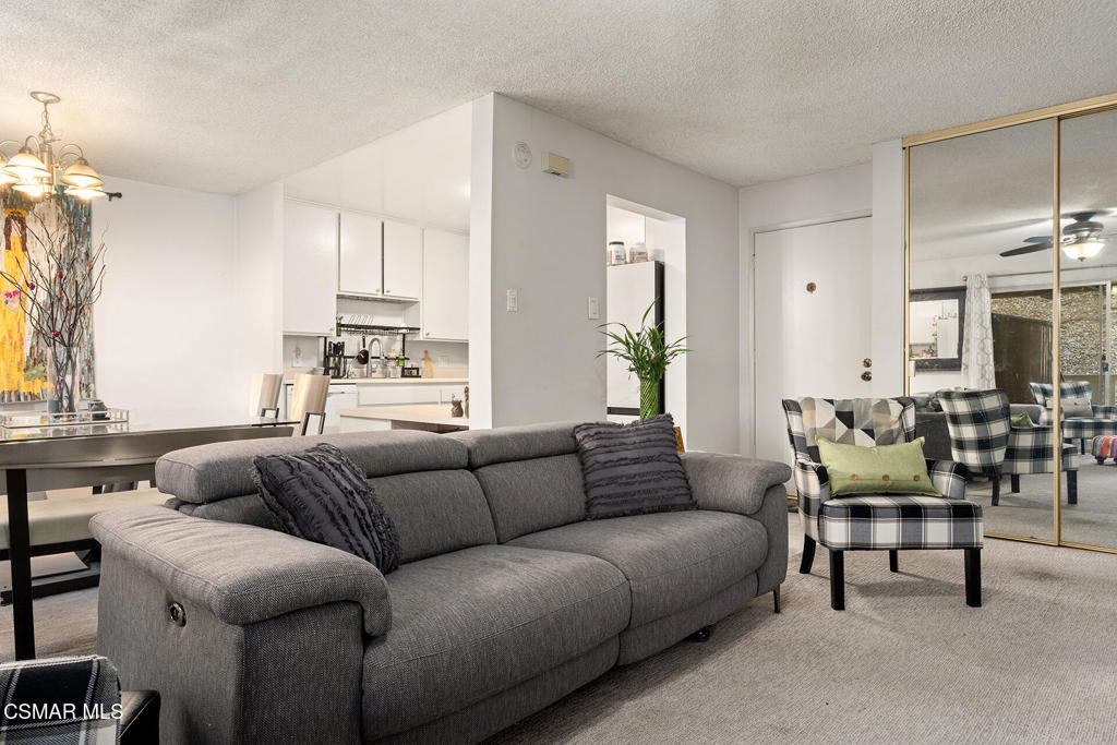 327 Chestnut Hill Court 11