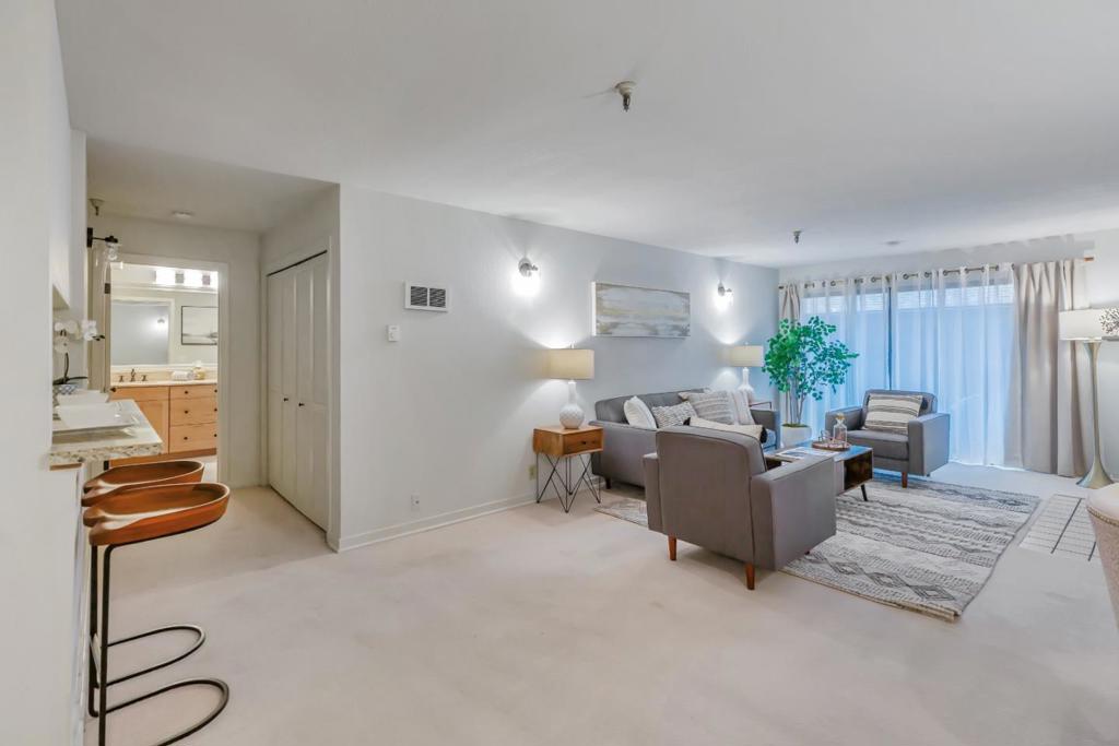 295 Lenox Avenue 203