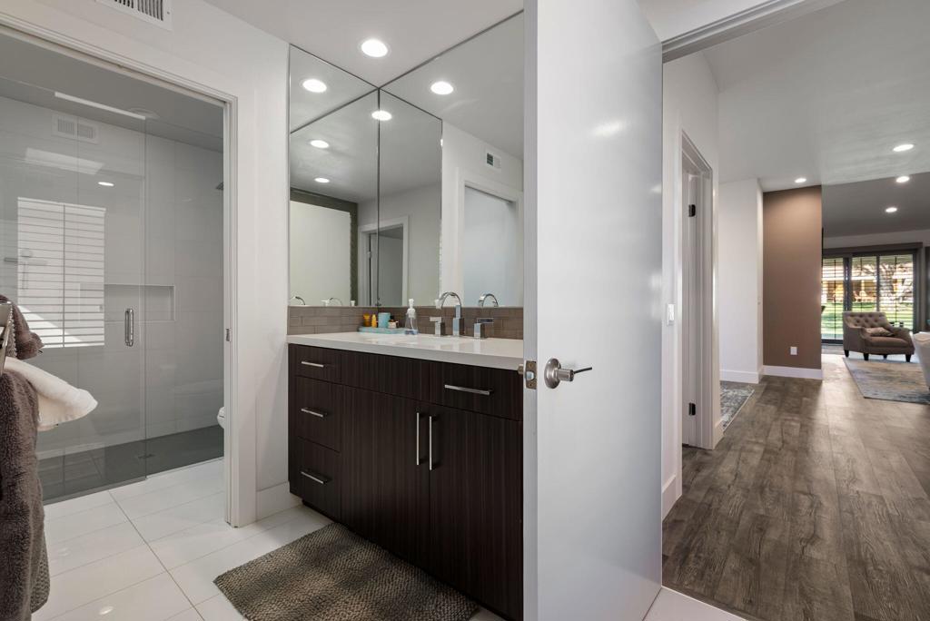 Desert Horizons C.C. - Residential Lease