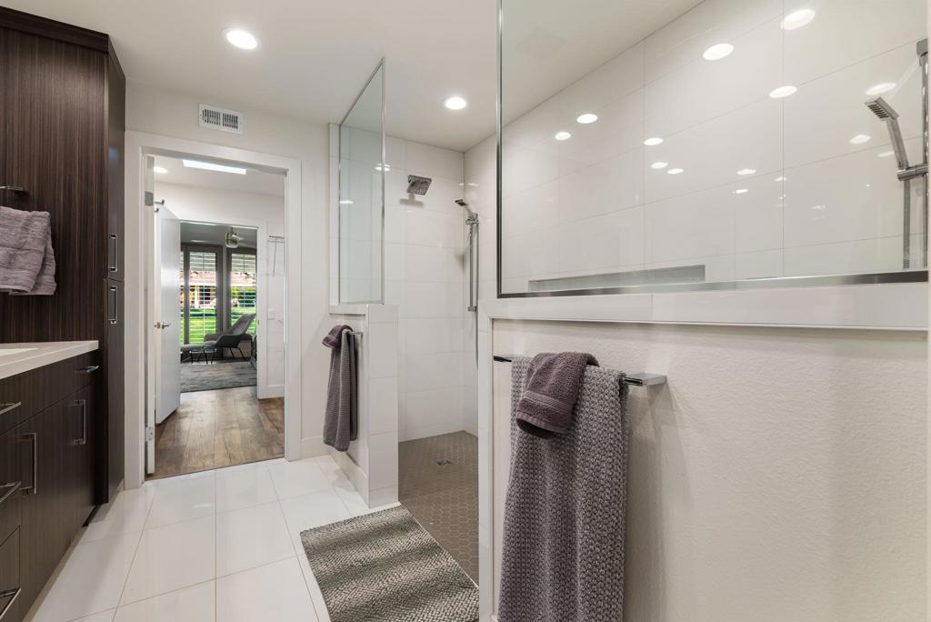 Desert Horizons C.C. - Residential Lease