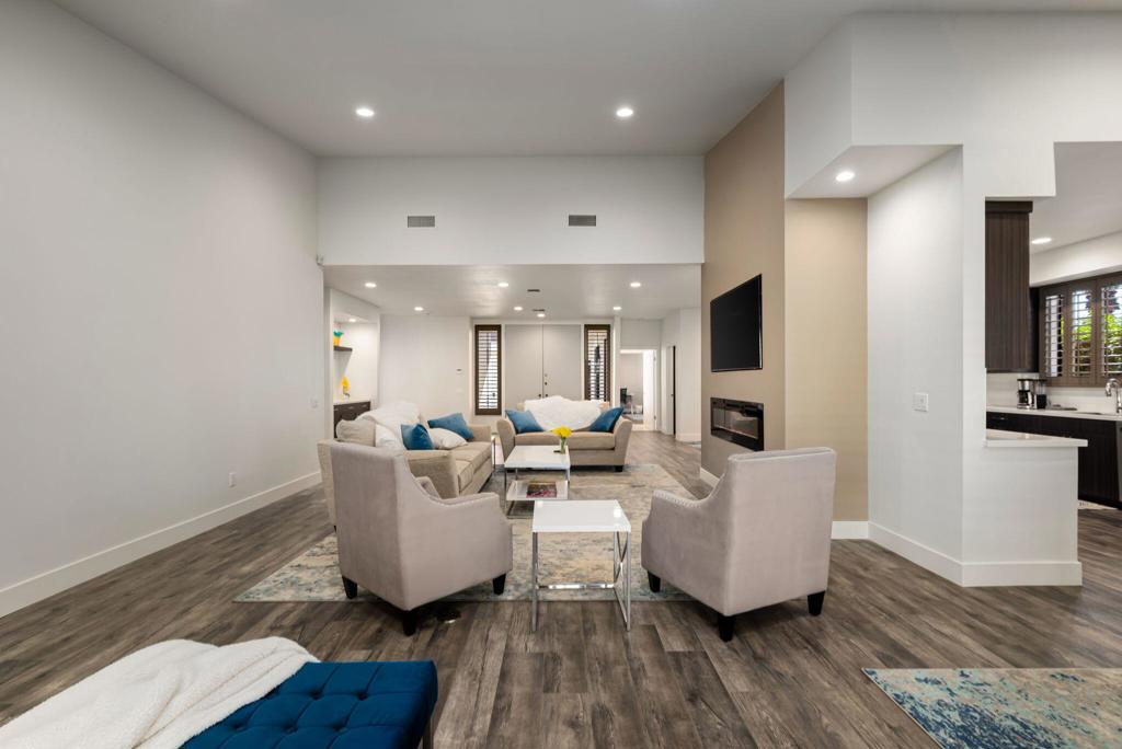 Desert Horizons C.C. - Residential Lease