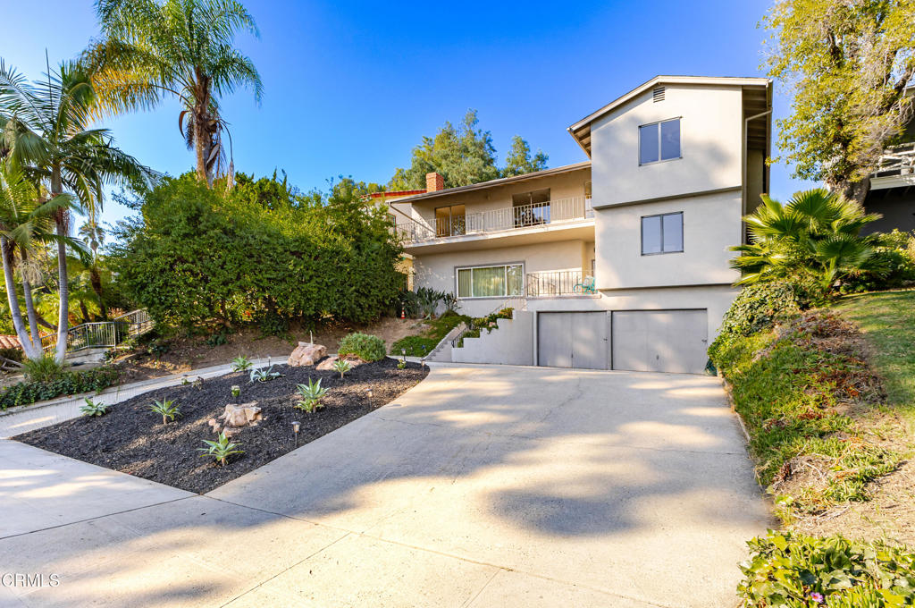 817 E Mountain Street