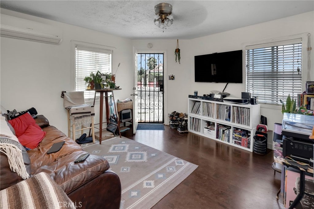 1701 E 3rd Street